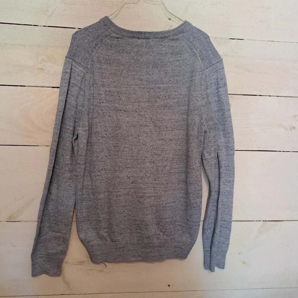 Express Mens V Neck Sweater Light Blue. Size Medium